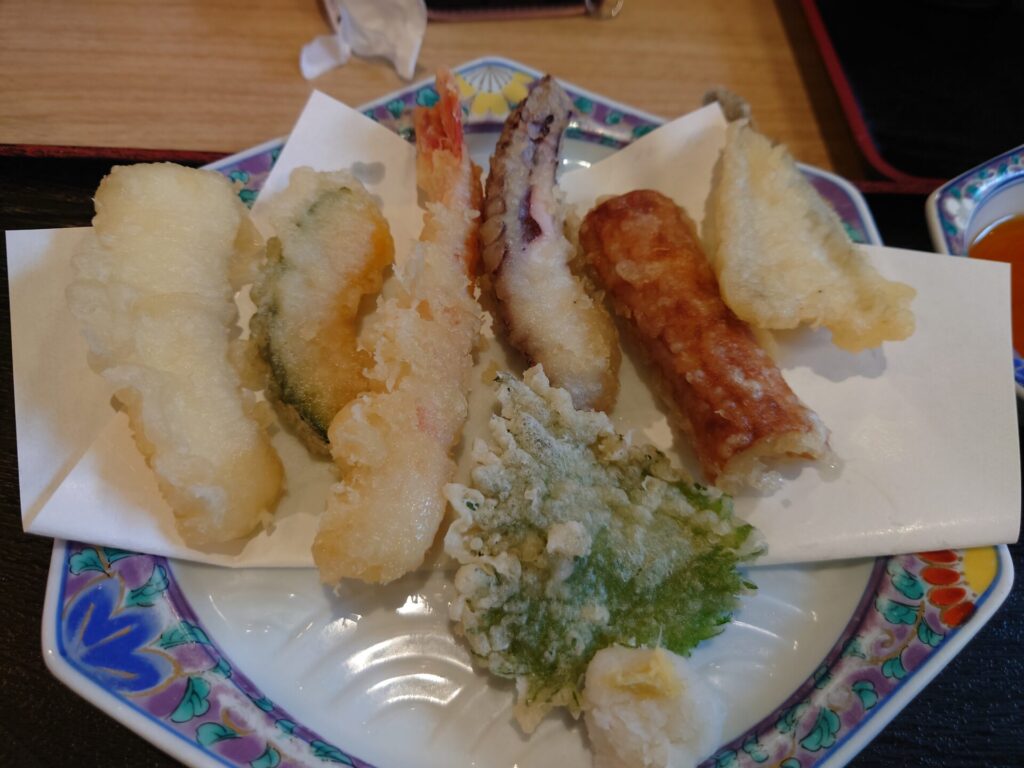 ここも春日店　メニュー　天ぷら定食