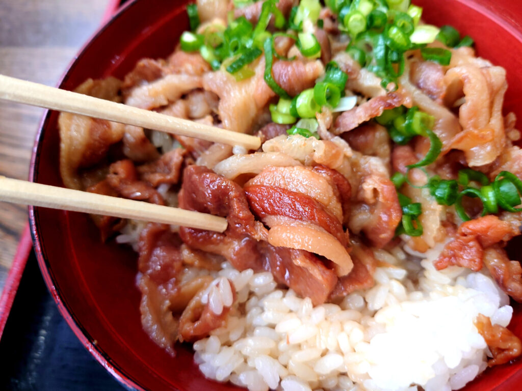 さぬきうどん三よし　ランチ　豚丼