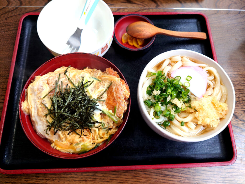 さぬきうどん三よし　ランチ　かつ丼セット