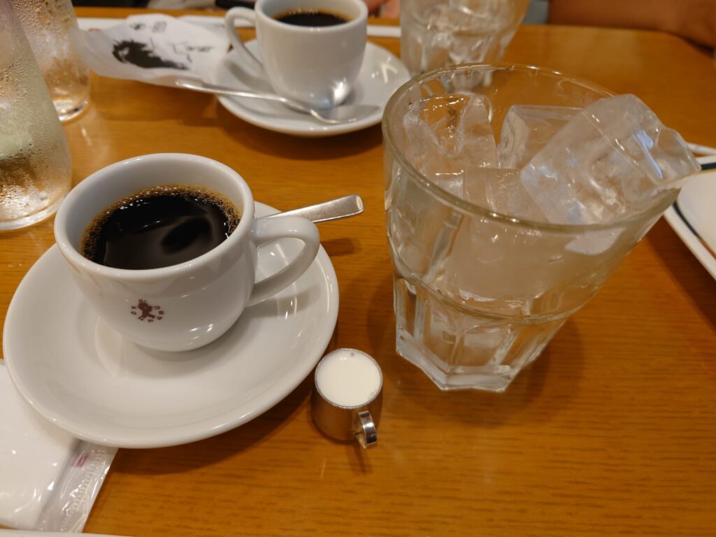 名古屋カフェ　コンパル　モーニング　アイスコーヒー