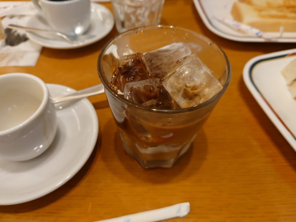 名古屋カフェ　コンパル　モーニング　アイスコーヒー