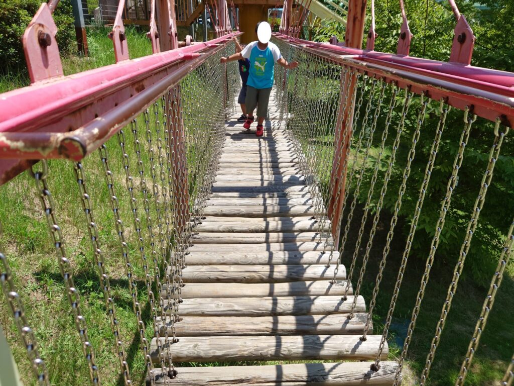 コスモランドみの　アスレチック　吊り橋