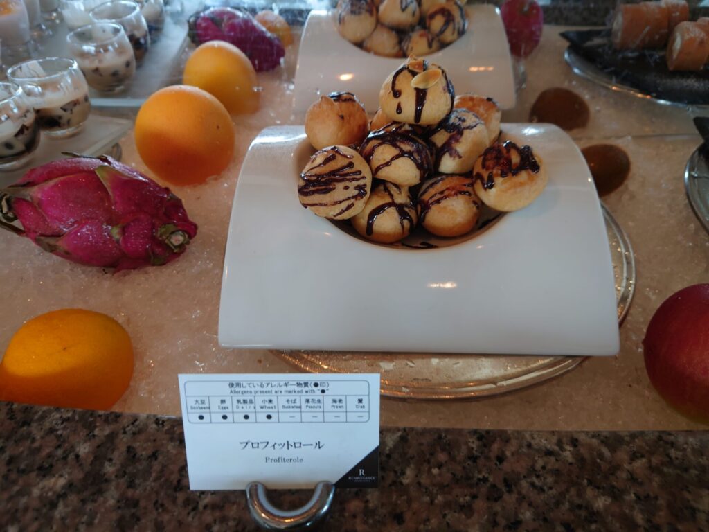 フォーシーズン ランチ ルネッサンスリゾートオキナワ メニュー デザート