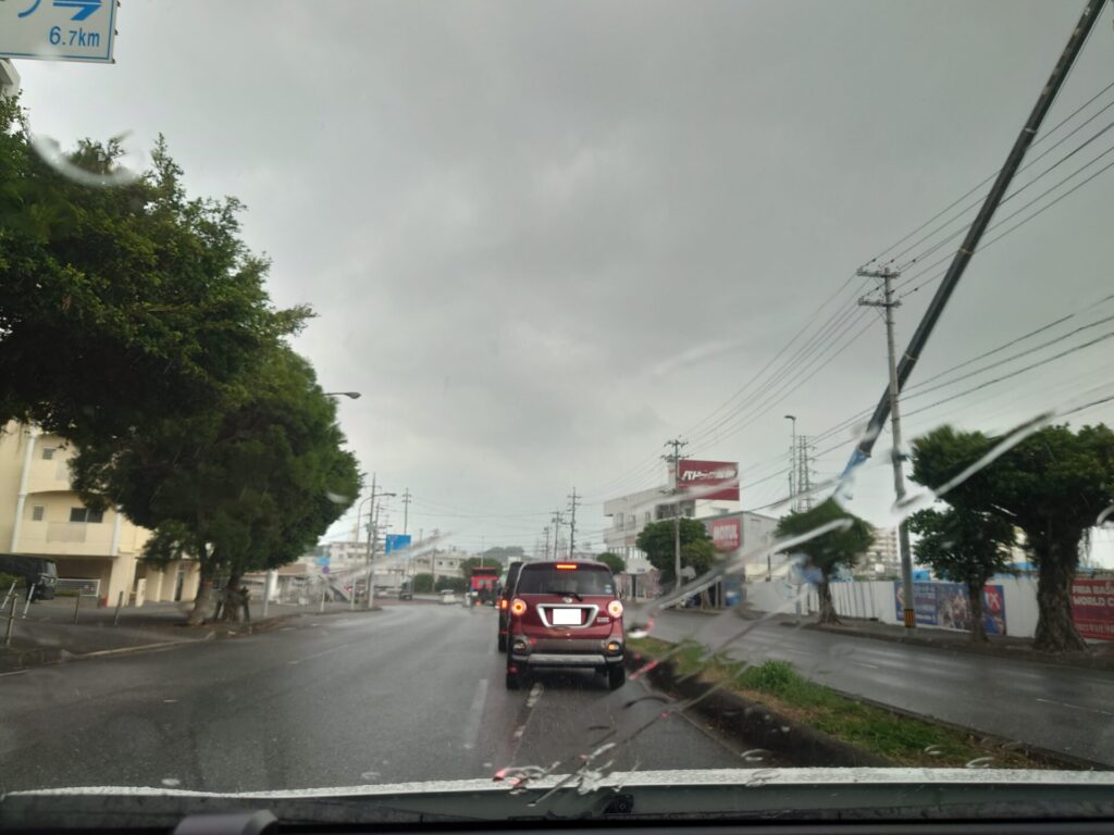 沖縄天気　雨　沖縄旅行