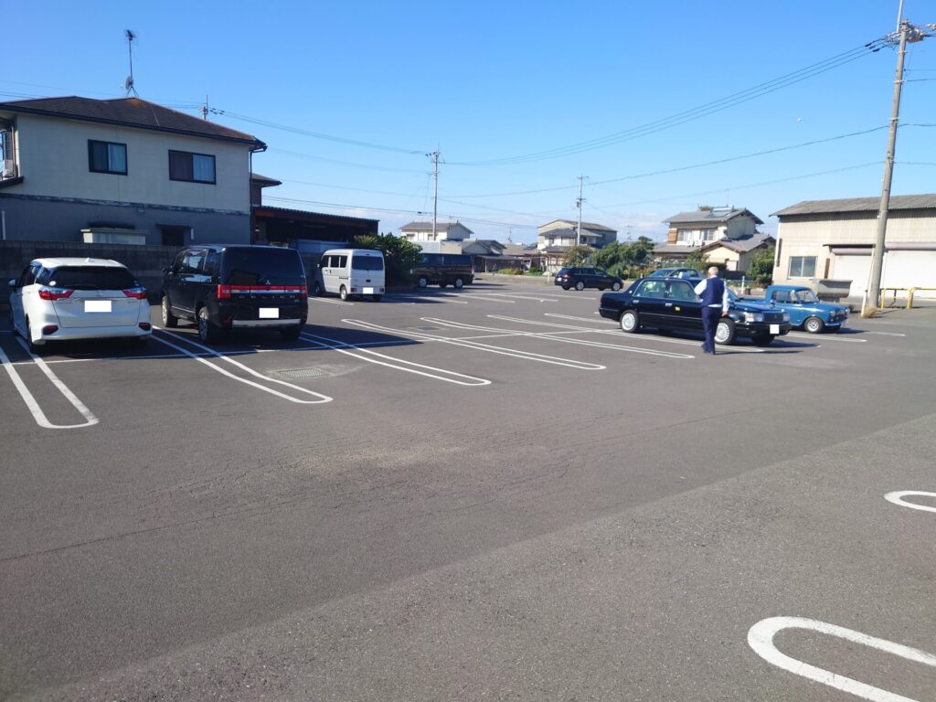 高松うどん　かすが町市場　駐車場