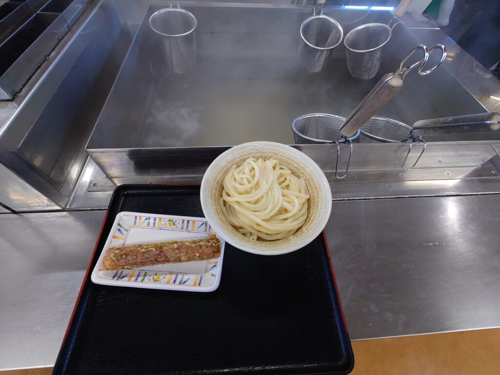 高松うどん　かすが町市場　テボ