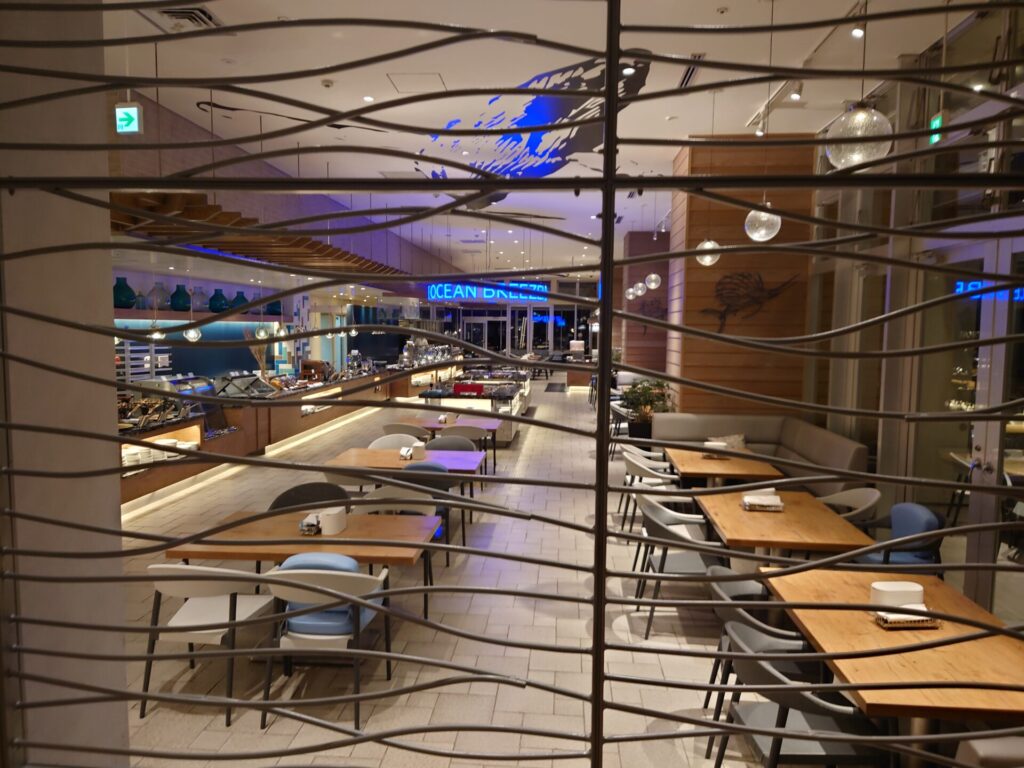 沖縄旅行　沖縄旅行過ごし方　ルネッサンスリゾートオキナワ宿泊　朝食　セイルフィッシュカフェ