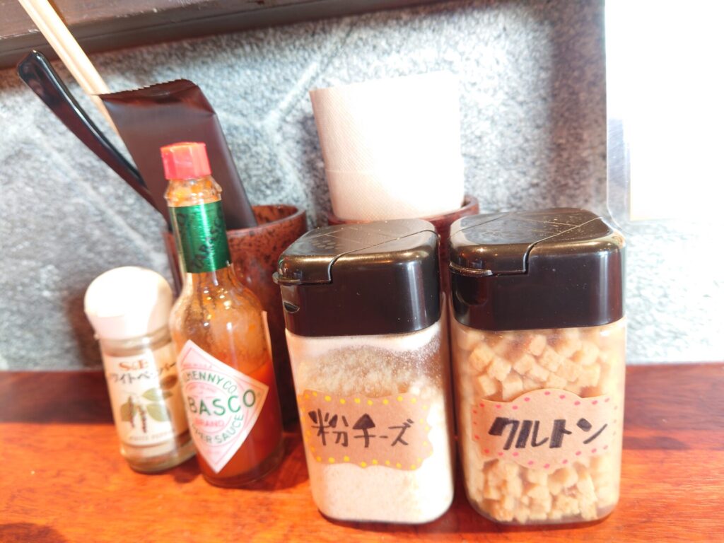 高松ラーメン　海鮮チーズ麺とろり　ラーメンランチ　海鮮系ラーメン