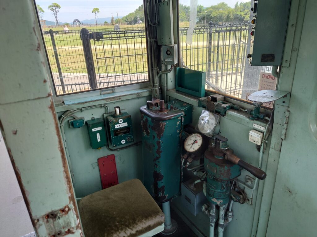 源平の里むれ　公園　電車