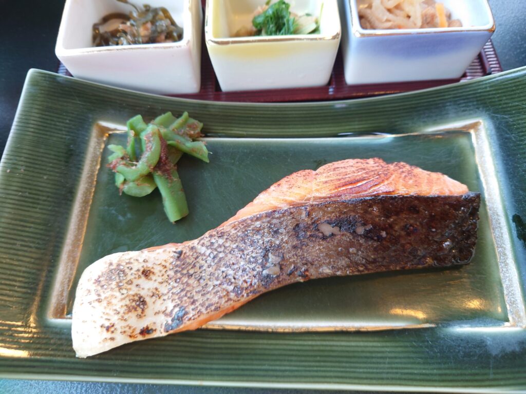 ルネッサンスリゾートオキナワ　朝食　彩　和朝食　焼き鮭