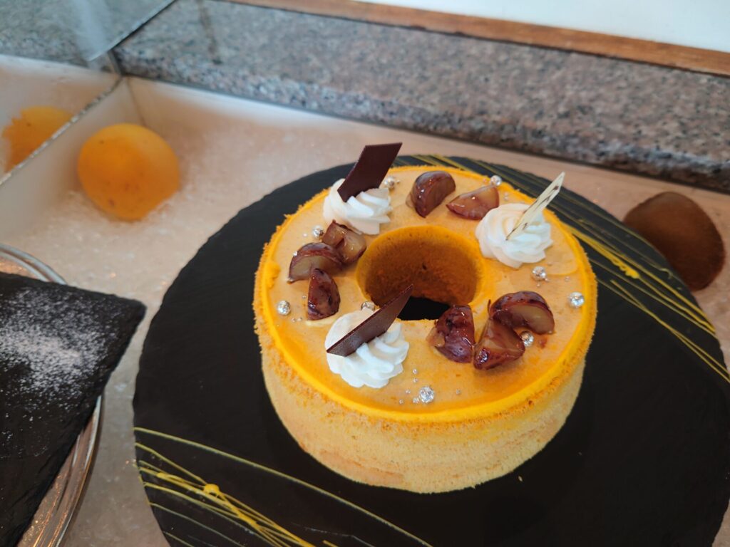 フォーシーズンランチ　デザート　カボチャのシュフォンケーキ