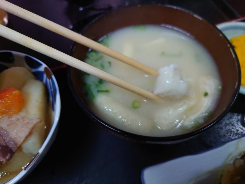 高松市ランチ　おけいちゃん　高松市食堂　お汁