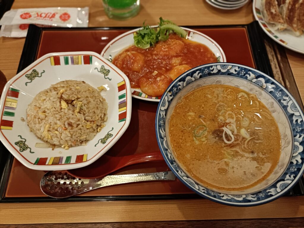 すけろく高松　エビチリ　チャーハン　ラーメン