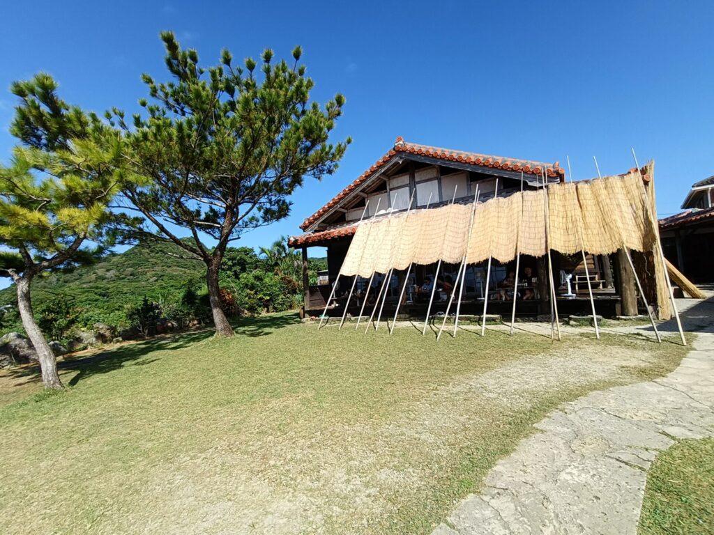 沖縄旅行　沖縄ピザ　花人逢　かじんほう