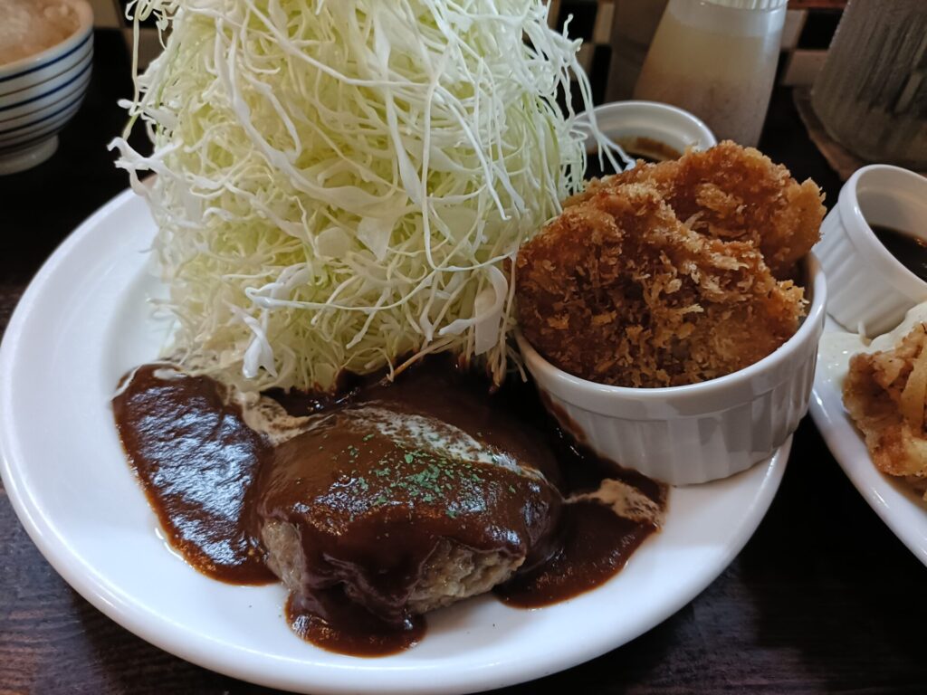 高松洋食グルメ　スマイリー　ハンバーグセット