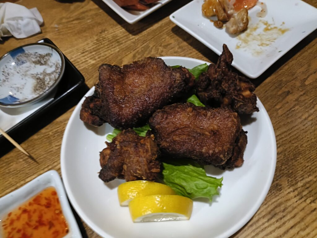 沖縄旅行　沖縄観光　沖縄旅行モデル　沖縄居酒屋　居酒屋パラダイス