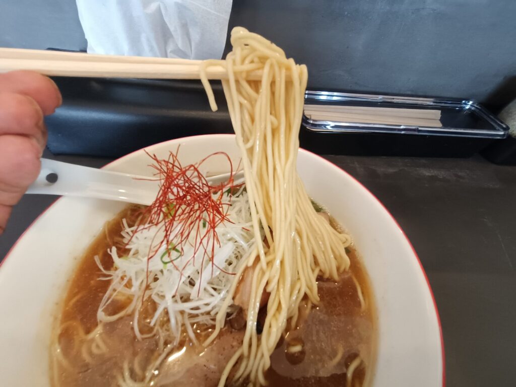 いりこらーめん銀のダルマ　醤油ラーメン