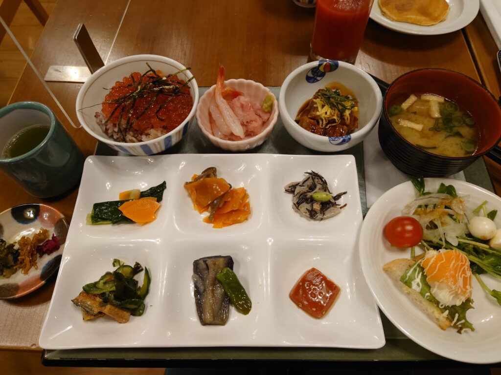 京都旅行　京都格安ホテル　ホテルグレイスリー京都三条　朝食バイキング