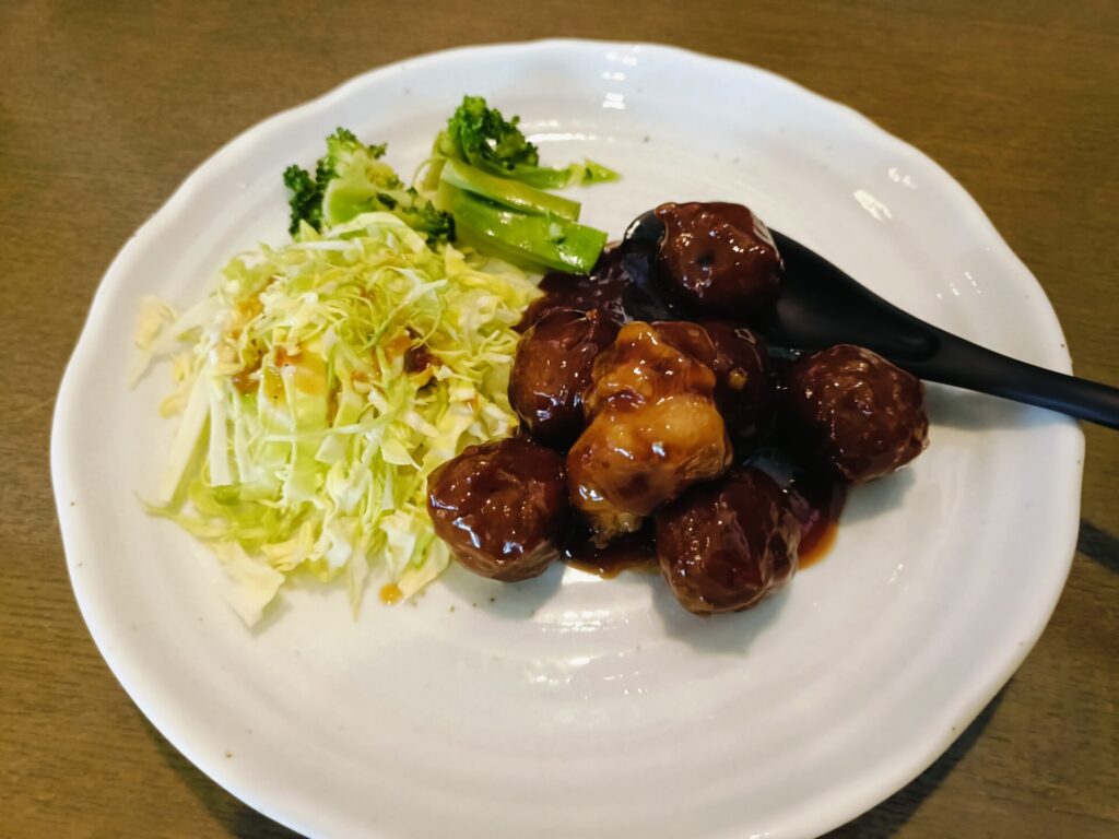 支那そばえびす屋　肉団子の甘酢餡かけ定食