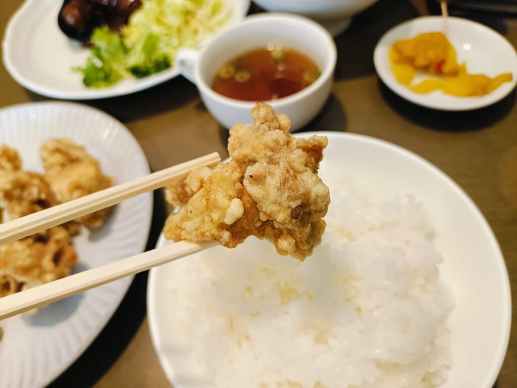 支那そばえびす屋　若鶏唐揚げ定食