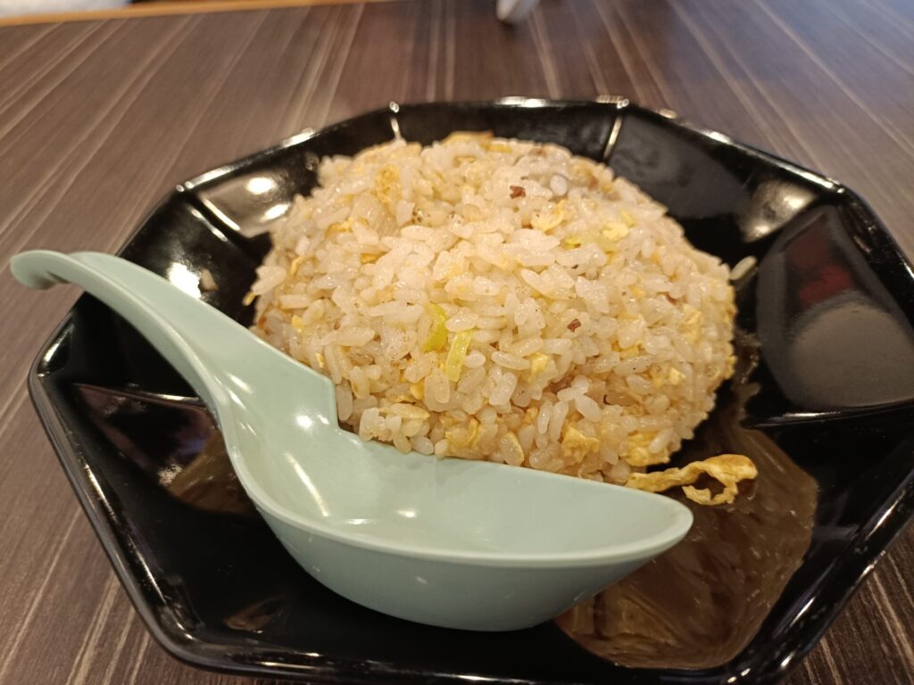 高松ラーメン　横浜家系ラーメン稲和家　半チャーハン