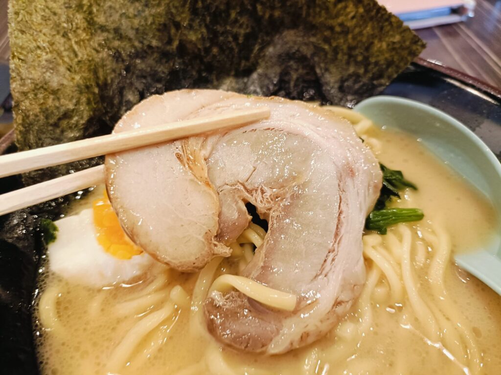 高松ラーメン　横浜家系ラーメン稲和家　ラーメン