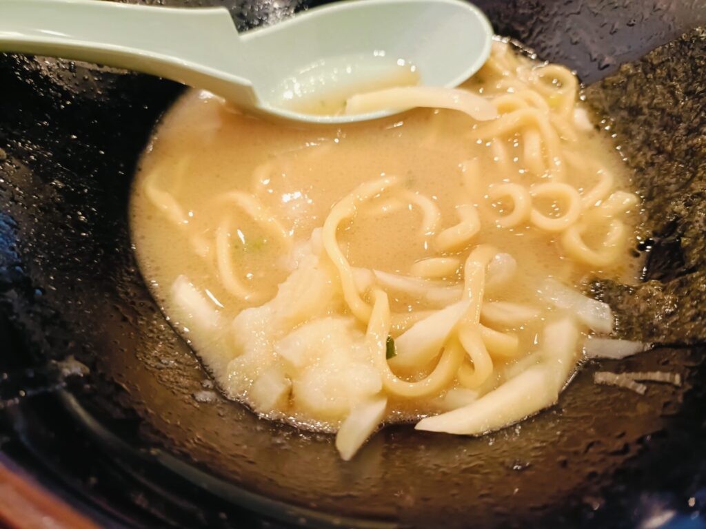 高松ラーメン　横浜家系ラーメン稲和家　ラーメン