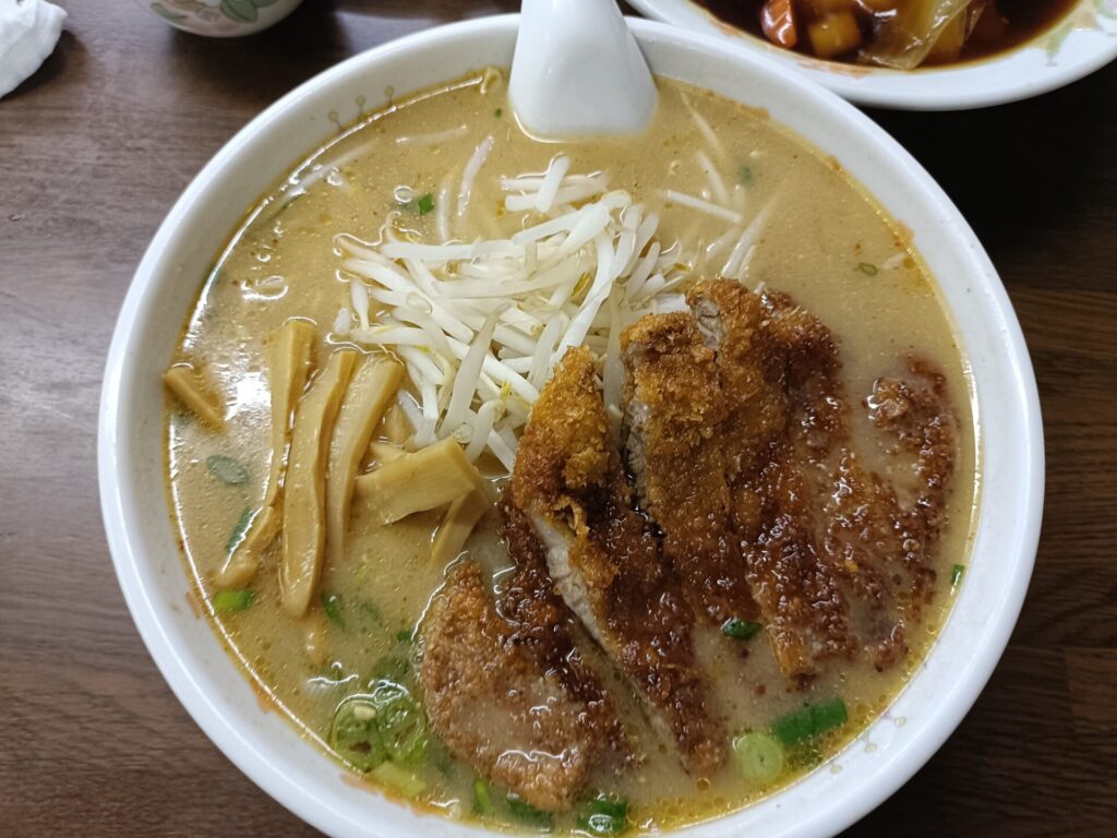 豚太郎春野店 みそかつラーメン