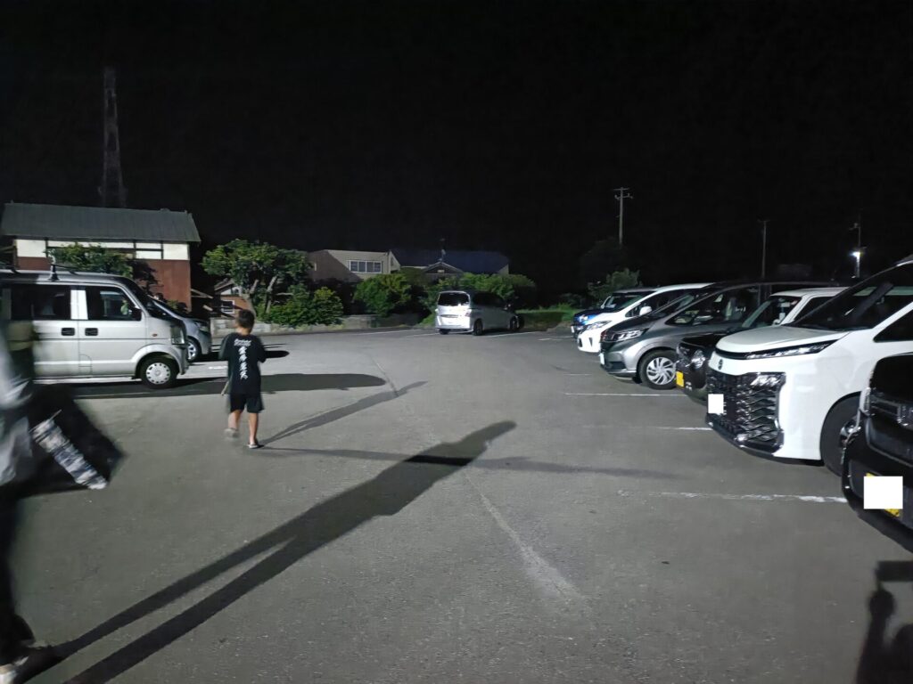 家食屋ほんてん　駐車場