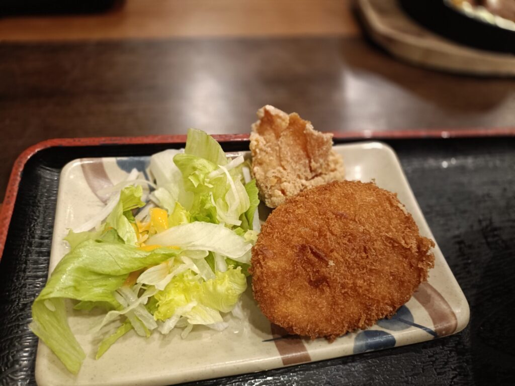 家食屋ほんてん　かつラーメン定食