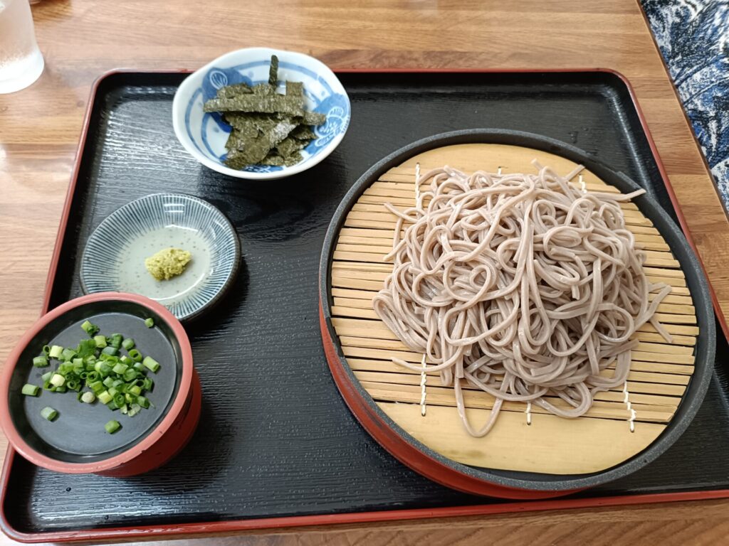 大分名物だんご汁　味処よね田　メニュー　ざるそば