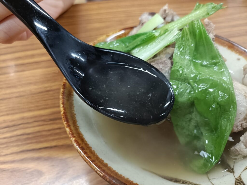 牧志公設市場 あだん 骨汁