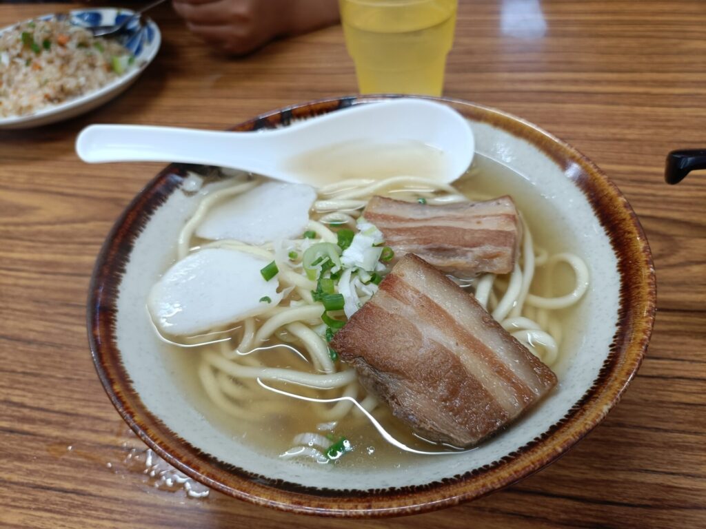 牧志公設市場 あだん 沖縄そば