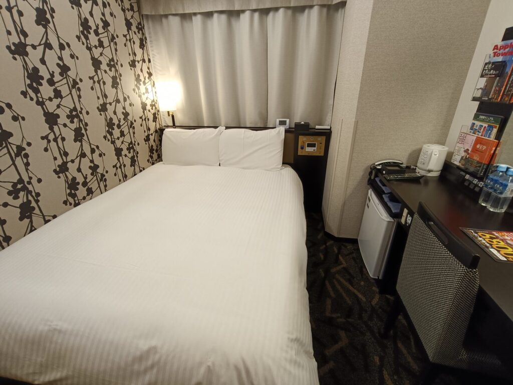 アパホテル六本木駅東 部屋 シーツ交換