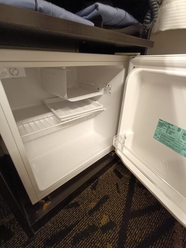 アパホテル六本木駅東 部屋 冷蔵庫