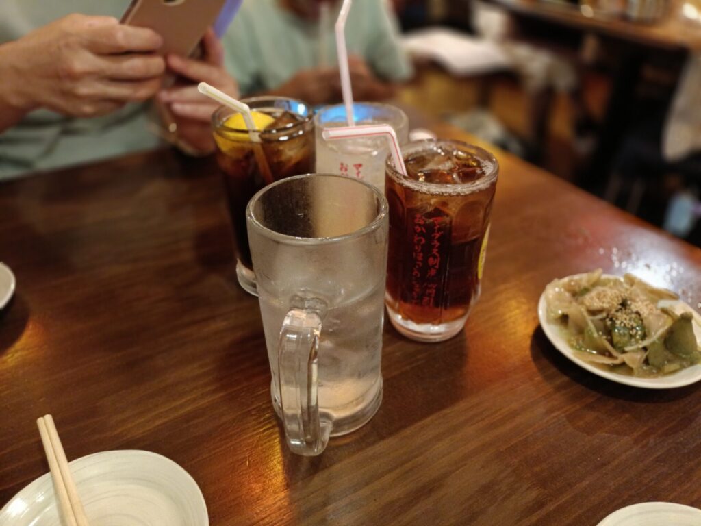 六本木グルメ 肉汁水餃子餃包