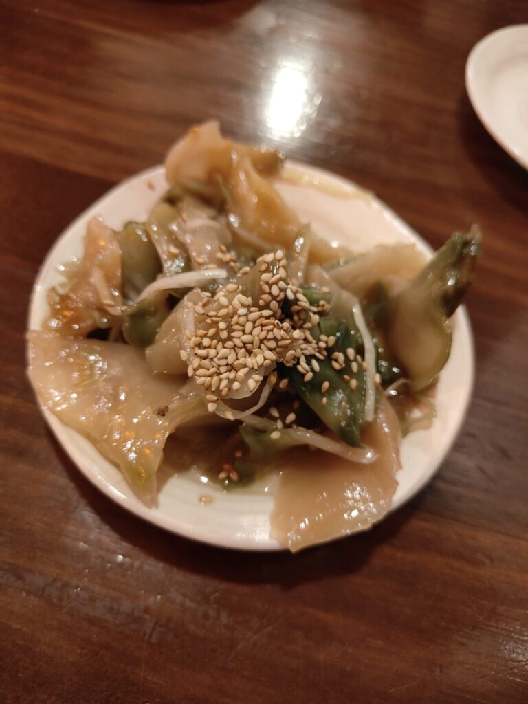六本木グルメ 肉汁水餃子餃包 お通し
