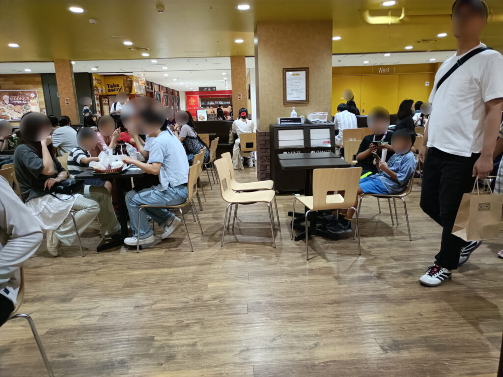 東京タワーフードコート混雑