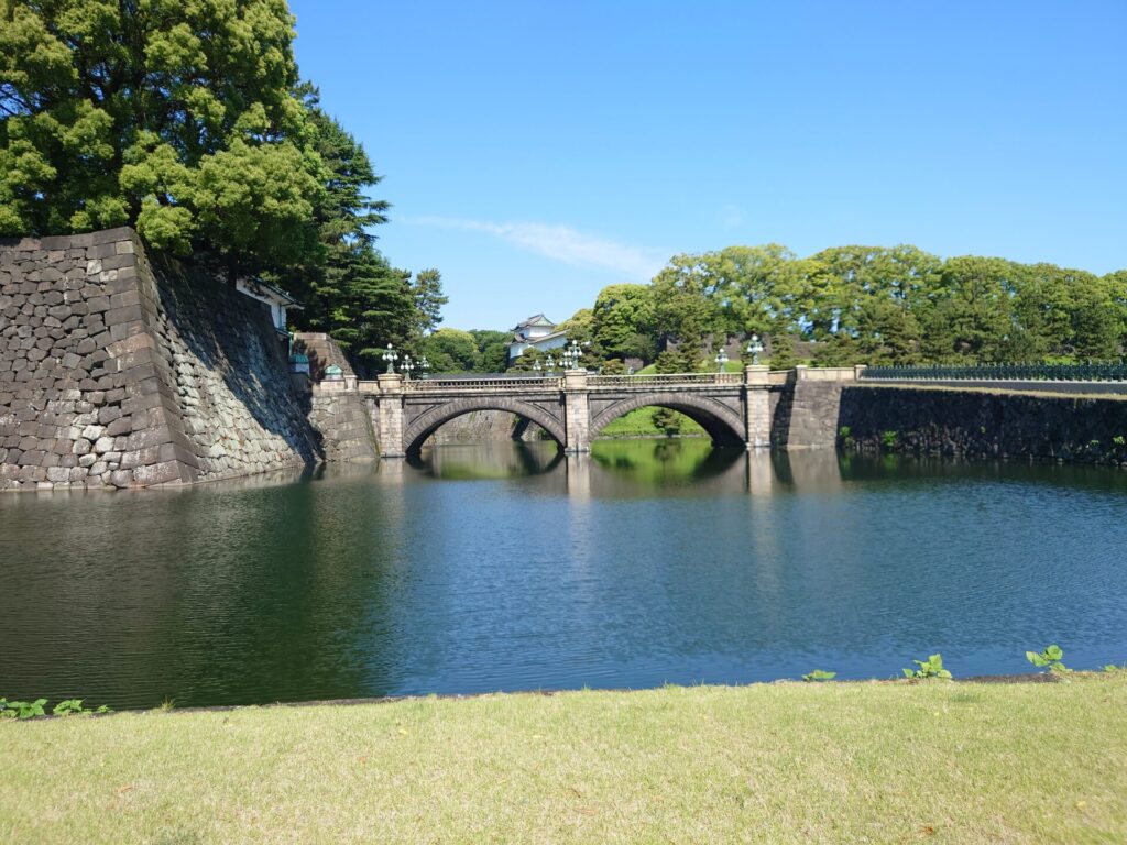 皇居参観　正門鉄橋（二重橋）