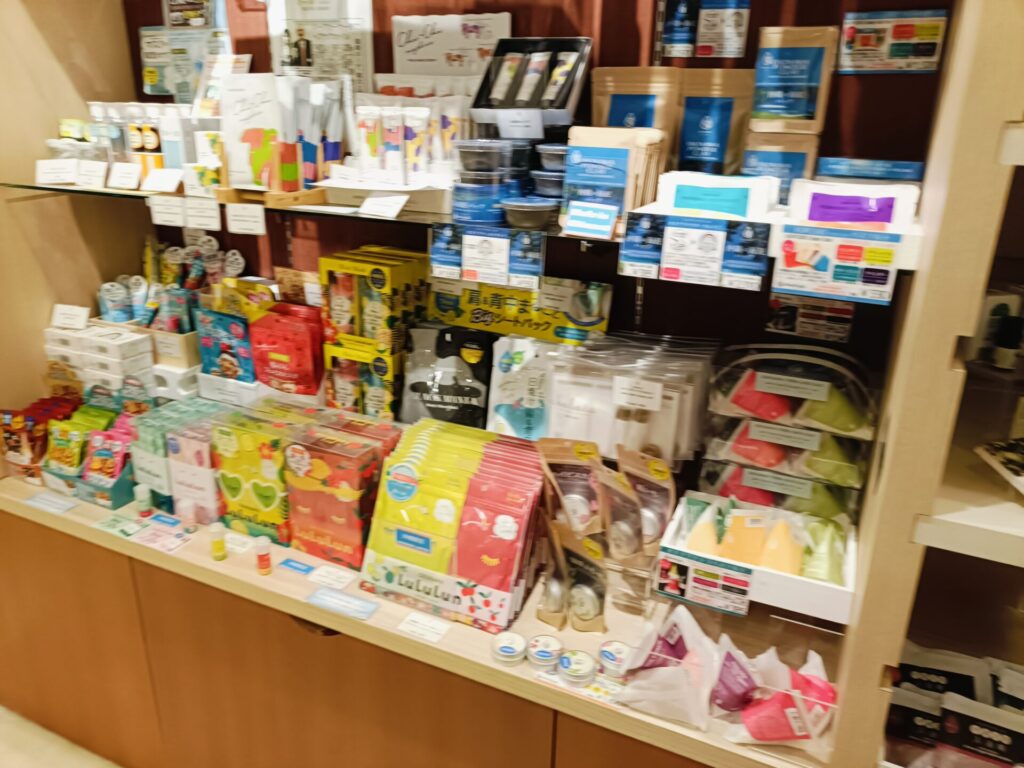 沖縄リゾートホテル　ANAインターコンチネンタル万座ビーチリゾート　売店