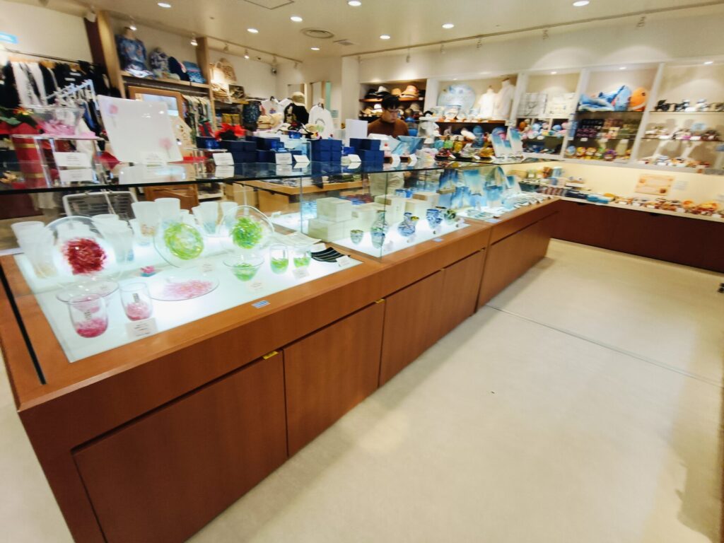 沖縄リゾートホテル　ANAインターコンチネンタル万座ビーチリゾート　売店
