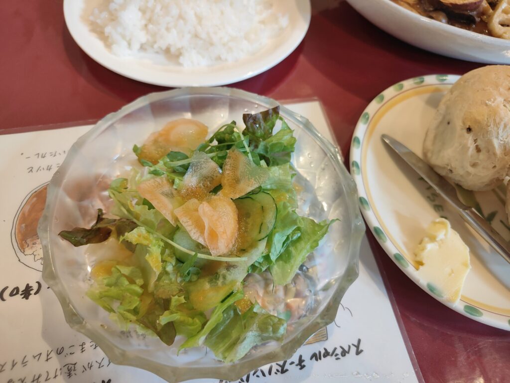 ビストロあおやぎ　サラダ