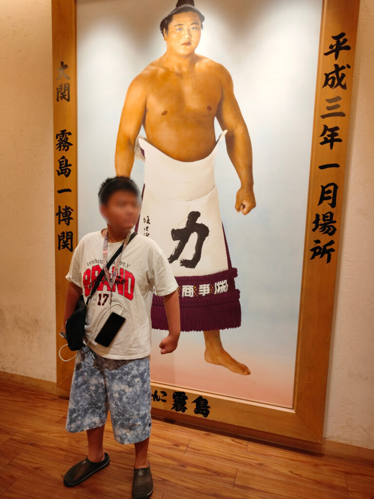 初代霧島関と写真