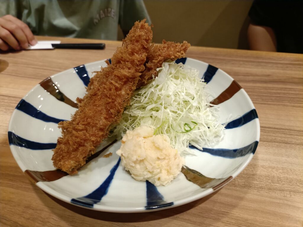 小田保　アジフライ定食