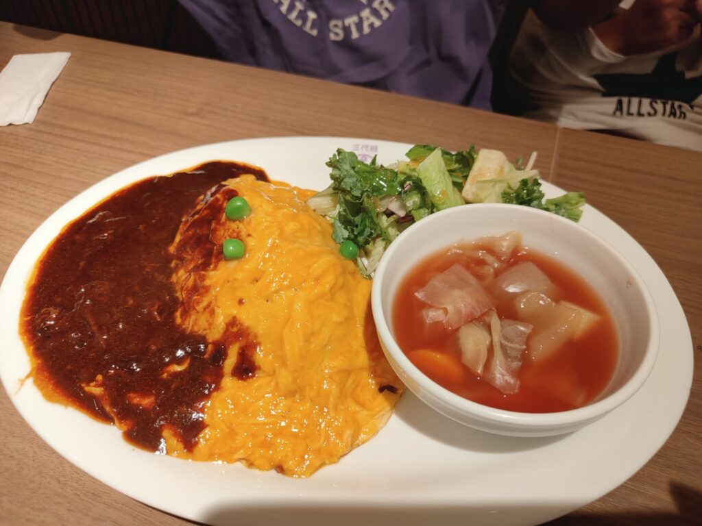 洋食やたいめいけん上野店　オムハヤシランチ