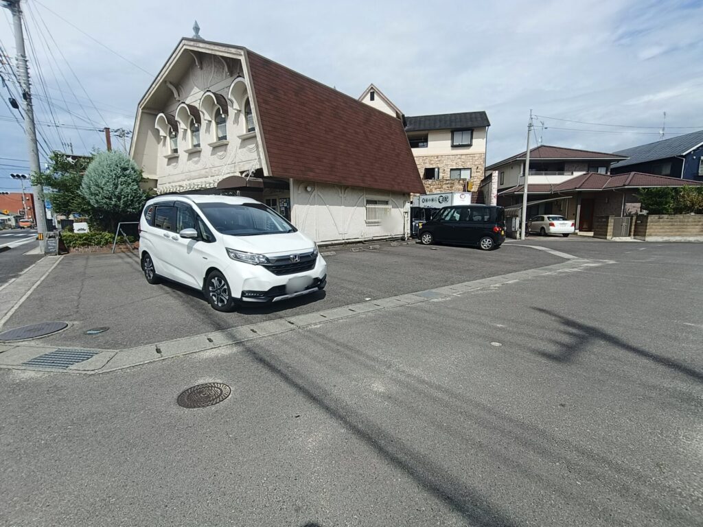 アンデルセン駐車場