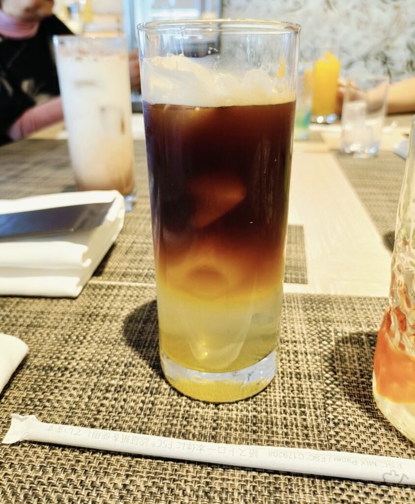 ANAインターコンチネンタル万座ビーチリゾート　クラブラウンジ　アフタヌーンティータイム　　パッションフルーツコーヒーフィズ