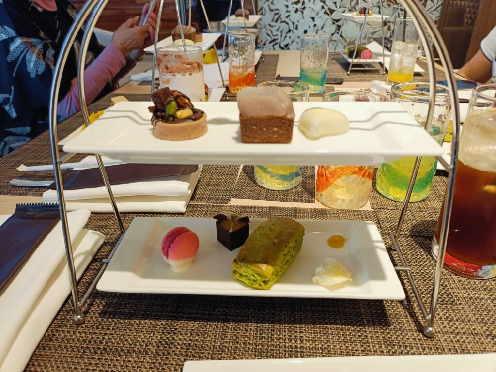 ANAインターコンチネンタル万座ビーチリゾート　クラブラウンジ　アフタヌーンティータイム