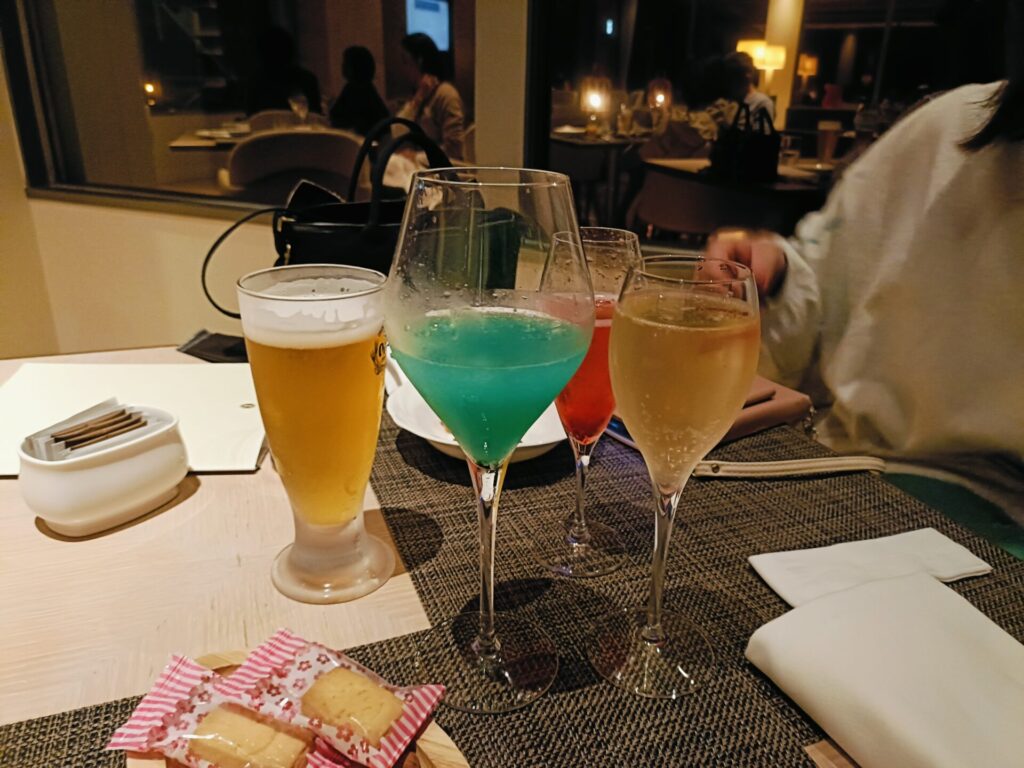 ANAインターコンチネンタル万座ビーチリゾート　クラブラウンジ　イブニングカクテルタイム