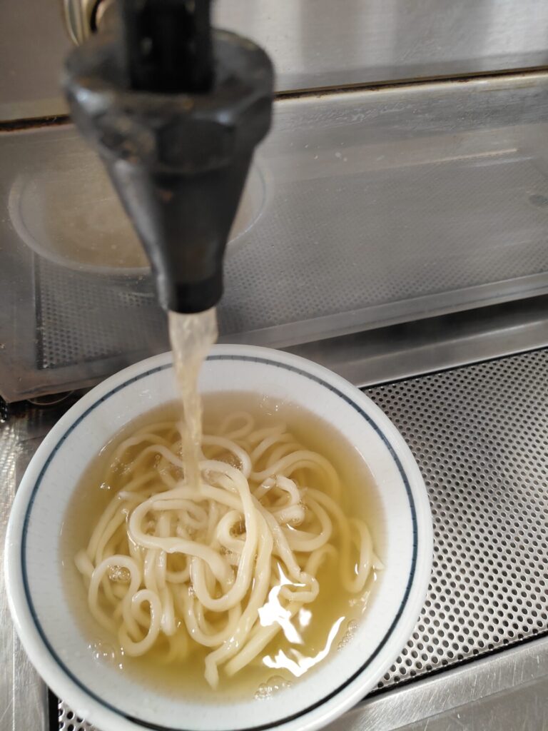 晴屋製麺所　かけ出汁